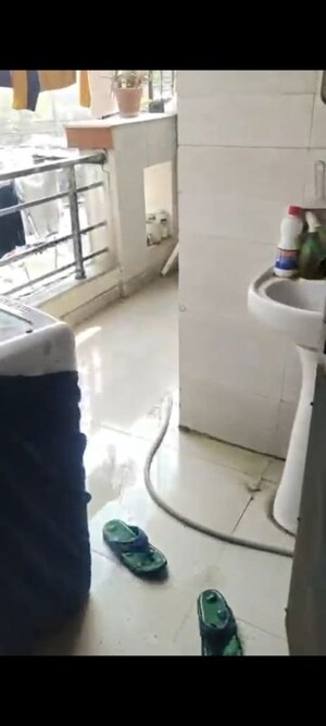 Bathroom in 2 BHK Builder Floor at Vasundhara Sector 1 – for Sale