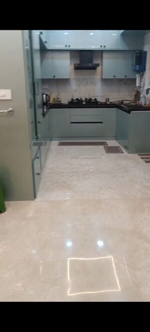 Room in 3 BHK Apartment at Aurobindo Kohinoor, Serilingampally – for Rent