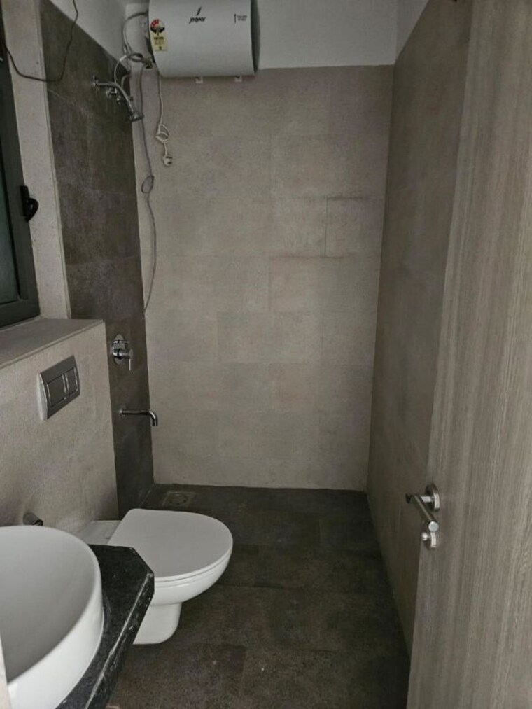 Bathroom, rustomjee-summit 3 Bedroom 1007 Sq.Ft. Apartment In Borivali East Mumbai 10533471