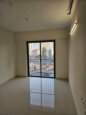 Room in 3 BHK Apartment at Rustomjee Summit, Borivali East – for Sale