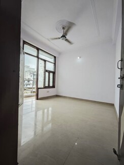 1 BHK Builder Floor For Rent in Saket