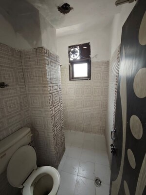 Bathroom in 1 BHK Builder Floor at Saket – for Rent