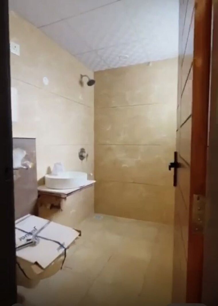 Bathroom, gazipur 3 Bedroom 1350 Sq.Ft. Apartment In Gazipur Zirakpur 10594511