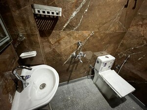 Bathroom in 1 BHK Builder Floor at Neb Sarai – for Rent