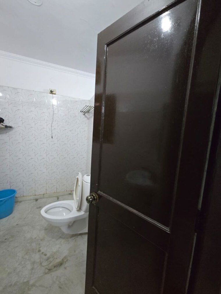 undefined, rwa-residential-society 3 Bedroom 250 Sq.Yd. Builder Floor In Sector 40 Gurgaon 10594617