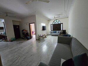 Living Room in 3 BHK Builder Floor at RWA Residential Society, Sector 40 – for Rent