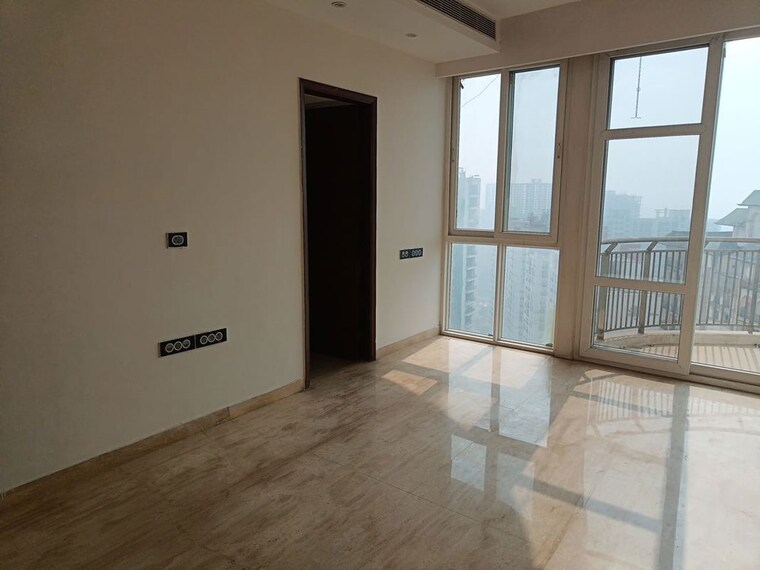 Room, mahagun-mezzaria 4 Bedroom 4425 Sq.Ft. Apartment In Sector 78 Noida 10594614