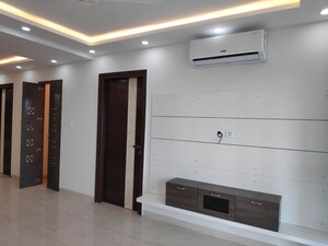 Room in 3 BHK Apartment at Vamsiram Jyothi Lotus, Banjara Hills – for Rent