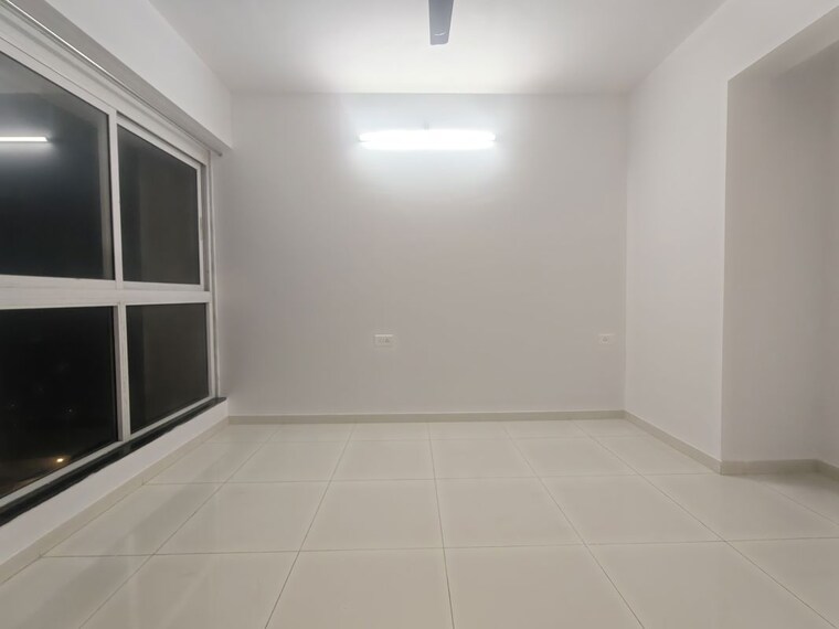 Room, godrej-emerald 1.5 Bedroom 520 Sq.Ft. Apartment In Ghodbunder Road Thane 10594631