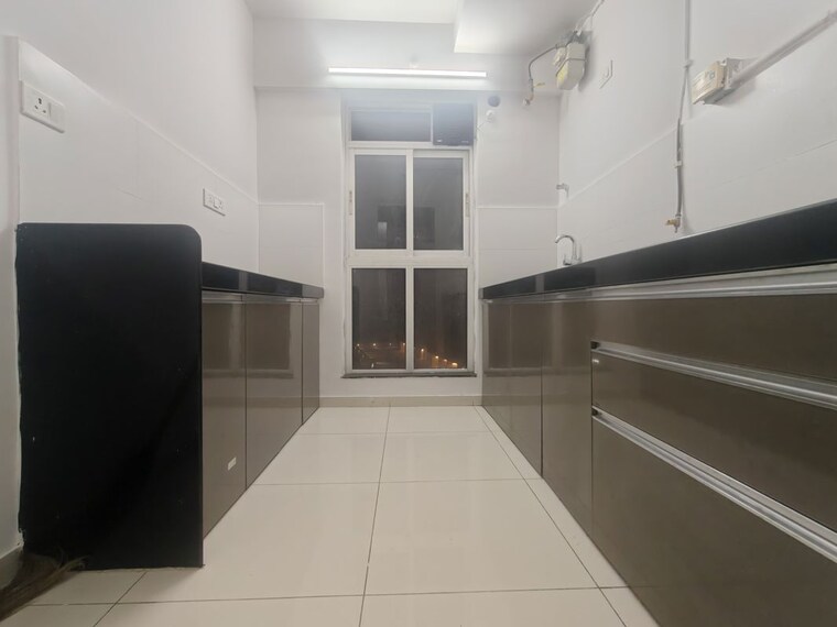 Kitchen, godrej-emerald 1.5 Bedroom 520 Sq.Ft. Apartment In Ghodbunder Road Thane 10594631