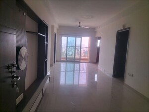 Room in 3 BHK Apartment at Fresh Living Apartments, Madhapur – for Rent