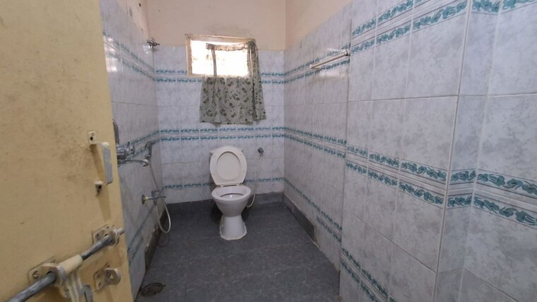 Bathroom, a s rao nagar 3 Bedroom 1800 Sq.Ft. Apartment In A S Rao Nagar Hyderabad 10594659