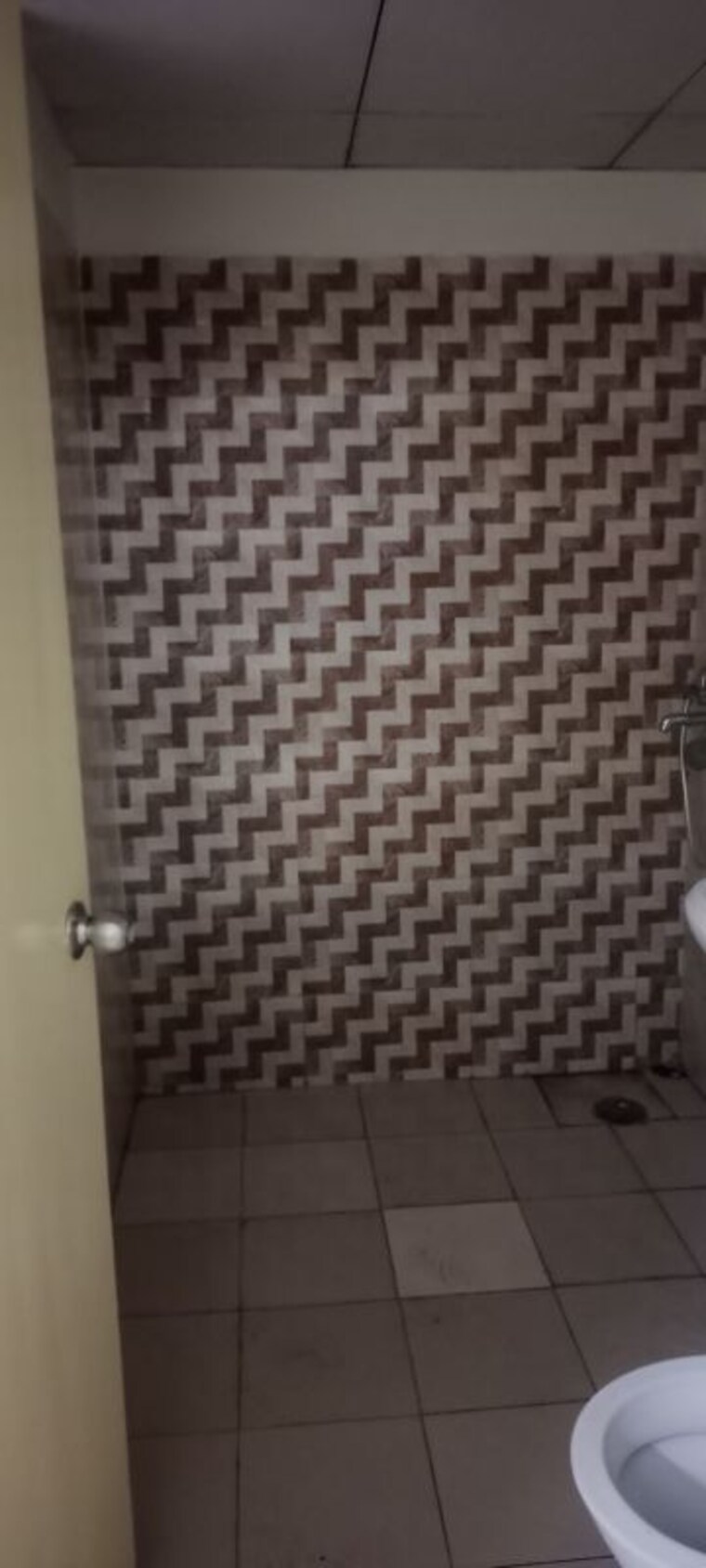 Bathroom, gaur-city-2-14th-avenue 2 Bedroom 955 Sq.Ft. Apartment In Sector 16c Greater Noida Greater Noida 10594664
