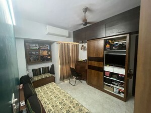 Living Room in 2 BHK Apartment at Lodha Amara, Kolshet Road – for Rent