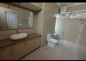 Bathroom in 6 BHK Independent House at Maharani Bagh – for Sale