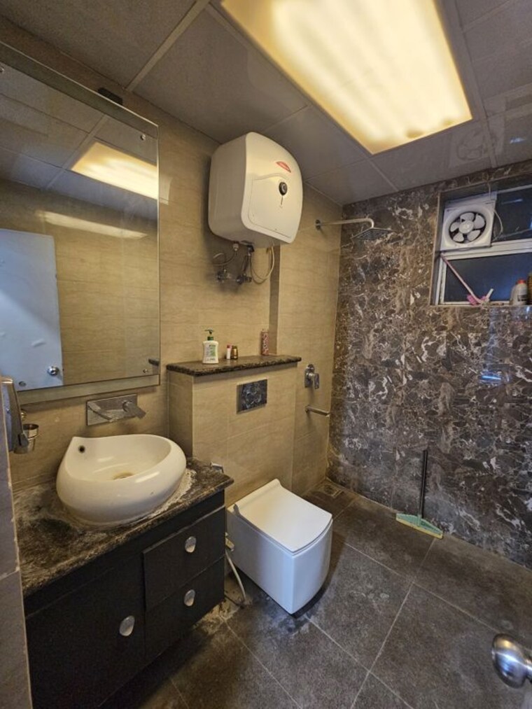 Bathroom, omaxe-hazratganj-residency 3 Bedroom 1450 Sq.Ft. Apartment In Gomti Nagar Lucknow 10594792