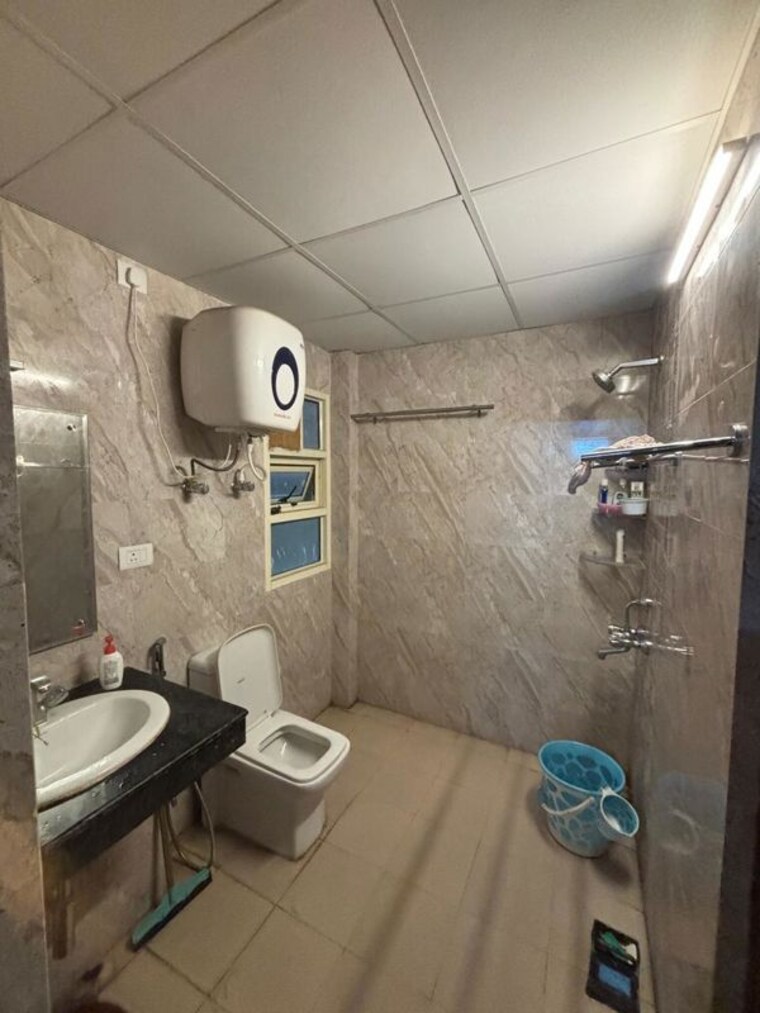 Bathroom, awho-8b 2 Bedroom 1500 Sq.Ft. Apartment In Vrindavan Yojna Lucknow 10594795