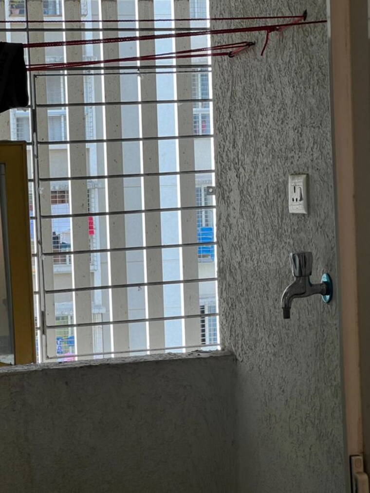 Bathroom, lodha-amara 2 Bedroom 800 Sq.Ft. Apartment In Kolshet Road Thane 10594813
