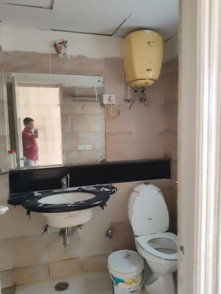 Bathroom, orchid-petals 3 Bedroom 1902 Sq.Ft. Apartment In Sector 49 Gurgaon 10594824