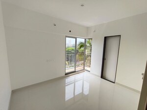 Room in 1 BHK Apartment at Ashar Metro Towers, Vartak Nagar – for Rent