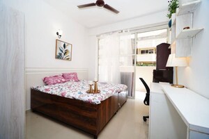 Bedroom in 3 BHK Builder Floor at Signature Global City 63A, Sector 63a – for Sale