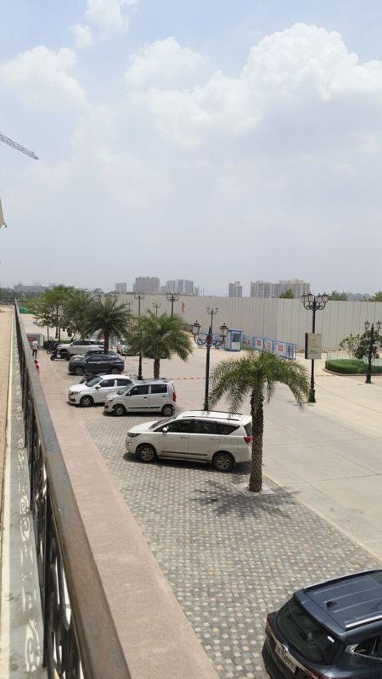 Balcony, omaxe-sun Commercial Office Space 577 Sq.Ft. In Sector 79 Faridabad 10593683