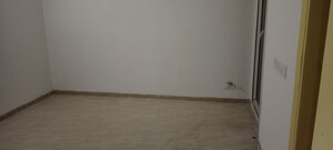 Room in 3 BHK Apartment at Gaur City 2 - 14th Avenue, Sector 16c Greater Noida – for Rent