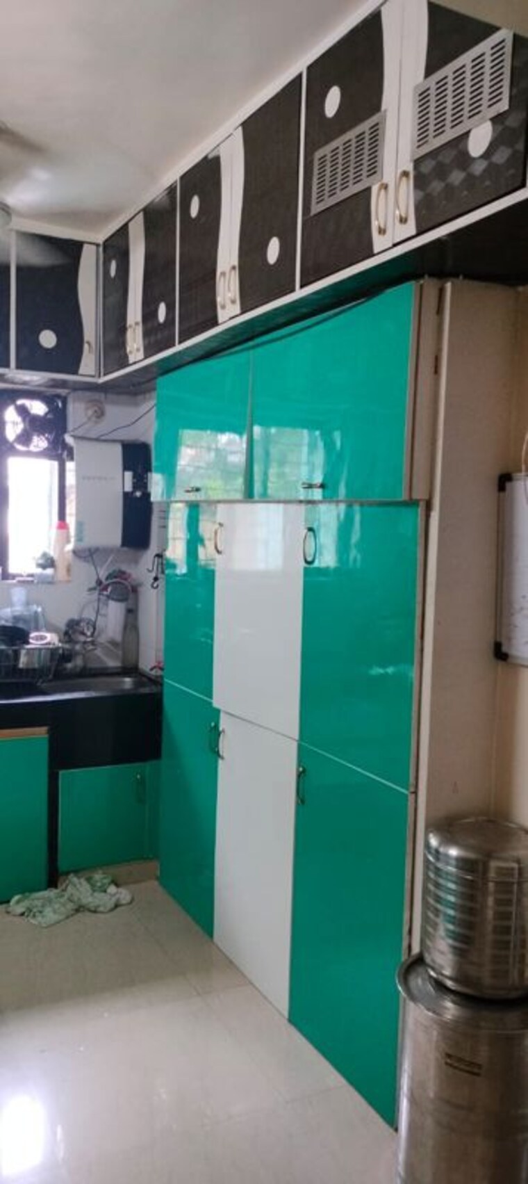Kitchen, classic-chs 2 Bedroom 1000 Sq.Ft. Apartment In Anand Nagar Pune 10594894