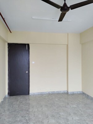 Bedroom in 2 BHK Apartment at Chembur – for Rent