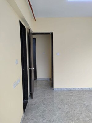 Bedroom in 2 BHK Apartment at Chembur – for Rent