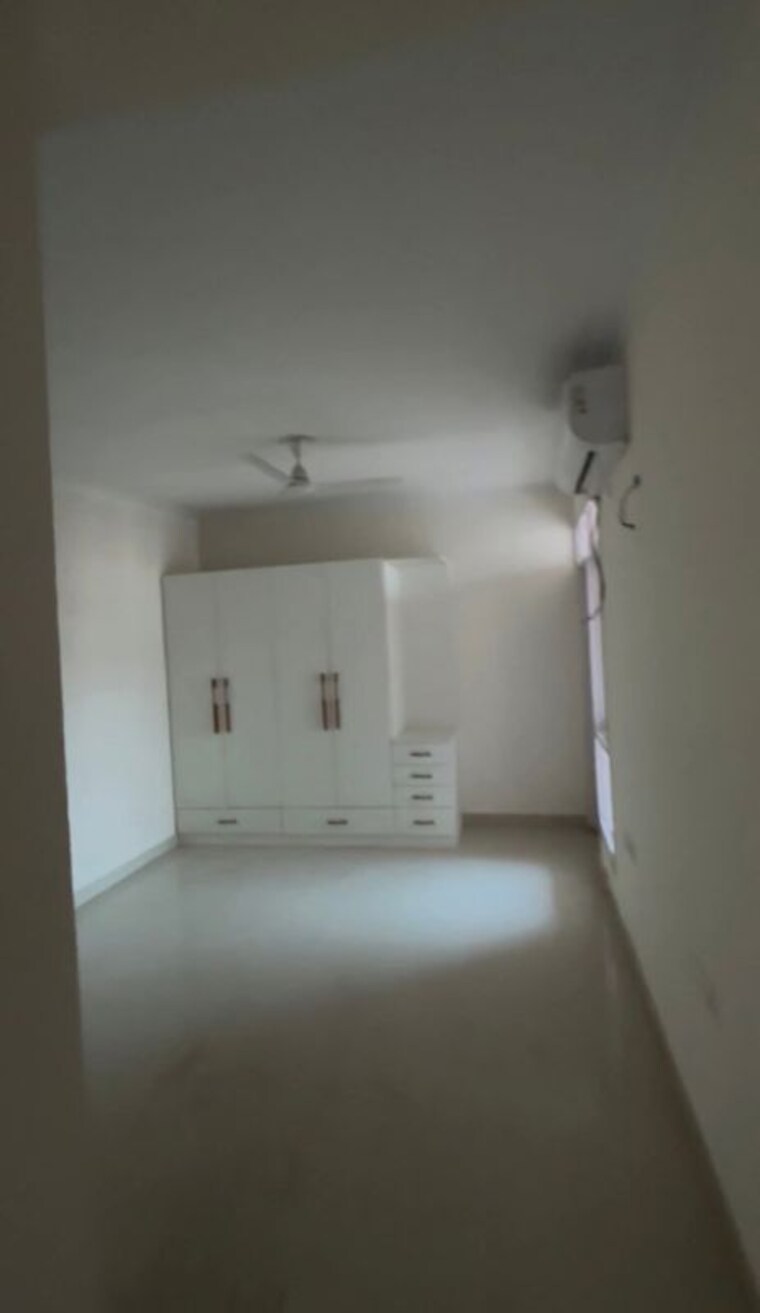 Room, pareena-the-elite-residences 3 Bedroom 1970 Sq.Ft. Apartment In Sector 99 Gurgaon 10594903