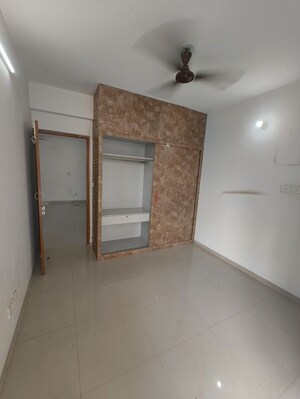 Room in 2 BHK Apartment at Adani Aangan, Sector 89a – for Rent
