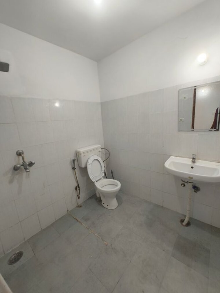 Bathroom, adani-aangan 2 Bedroom 645 Sq.Ft. Apartment In Sector 89a Gurgaon 10594911