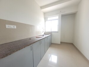 Room in 2 BHK Apartment at Puranik City Reserva, Ghodbunder Road – for Rent