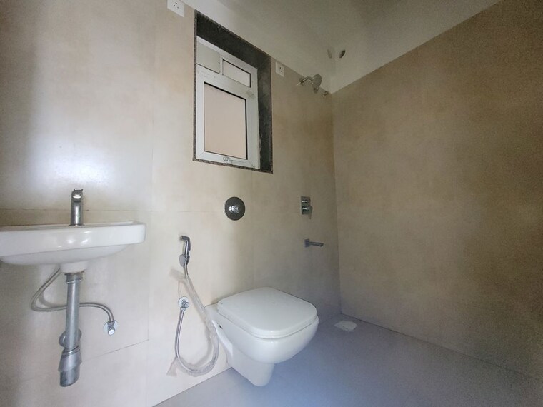 Bathroom, puranik-city-reserva 2 Bedroom 640 Sq.Ft. Apartment In Ghodbunder Road Thane 10594916