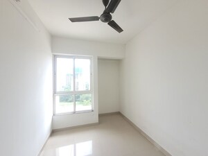 Room in 2 BHK Apartment at Puranik City Reserva, Ghodbunder Road – for Rent