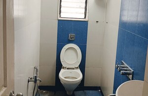 Bathroom in  Pg at Nair Wadi – for Rent