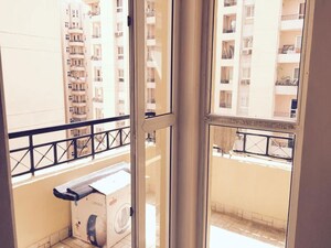 Floor Plan in 4 BHK Apartment at Orchid Petals, Sector 49 – for Rent