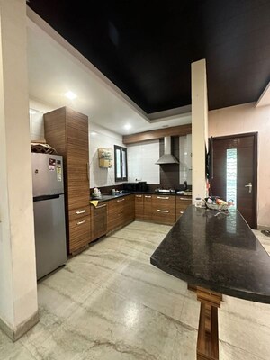 Kitchen in 3 BHK Builder Floor at Sector 43 – for Rent