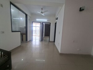 Building Lobby in 3.5 BHK Apartment at Satguru Apartments, Sector 52 – for Rent