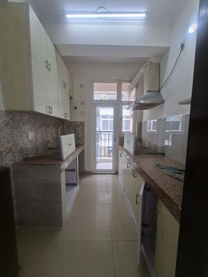 Kitchen in 3.5 BHK Apartment at Satguru Apartments, Sector 52 – for Rent