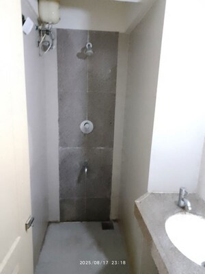 Furnished Amenities in 2 BHK Apartment at Gala Lifestyle Pride Residency, Kasarvadavali – for Sale