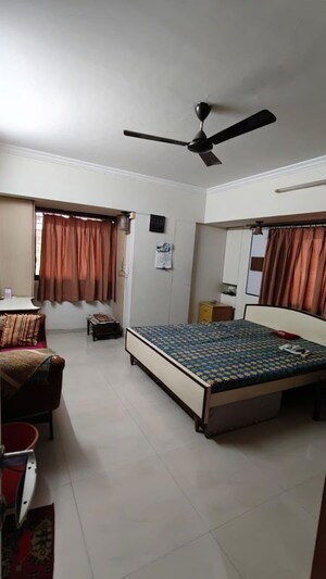 Bedroom in 3 BHK Apartment at Chembur – for Rent