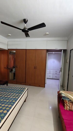 Bedroom in 3 BHK Apartment at Chembur – for Rent