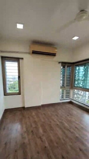 Bedroom in 3 BHK Apartment at Chembur – for Rent