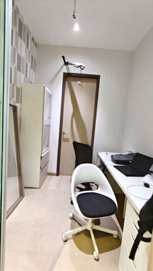 Team Area in 4 BHK Apartment at Shree Ganesh Darshan CHS Goregaon, Goregaon East – for Rent