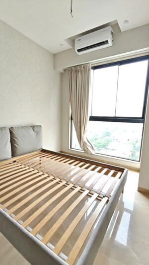 Bedroom in 4 BHK Apartment at Shree Ganesh Darshan CHS Goregaon, Goregaon East – for Rent