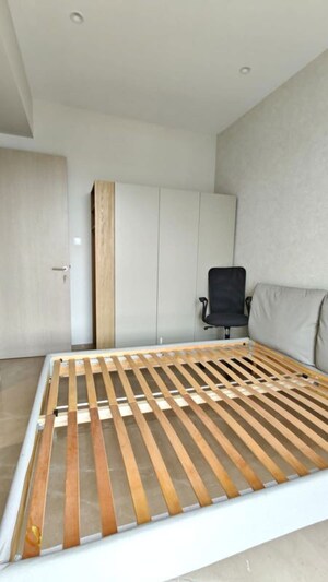 Bedroom in 4 BHK Apartment at Shree Ganesh Darshan CHS Goregaon, Goregaon East – for Rent