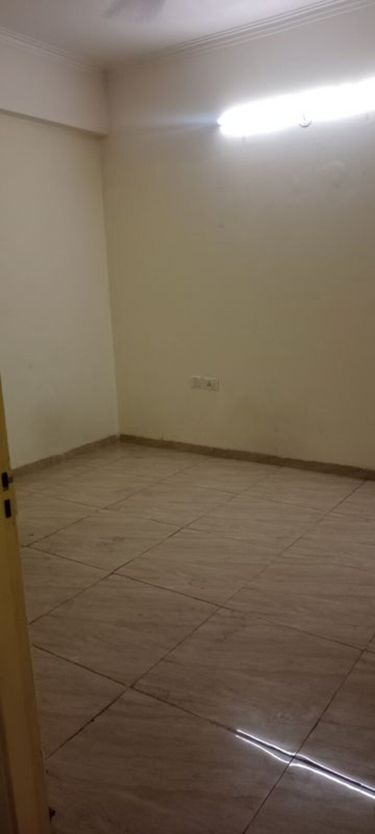 Room, gaur-city-2-14th-avenue 2 Bedroom 855 Sq.Ft. Apartment In Sector 16c Greater Noida Greater Noida 10595040