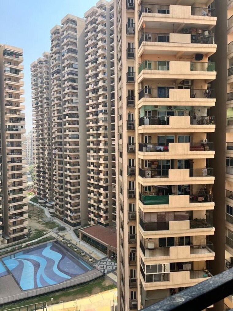 Exterior View, gaur-city-2-14th-avenue 2 Bedroom 855 Sq.Ft. Apartment In Sector 16c Greater Noida Greater Noida 10595040